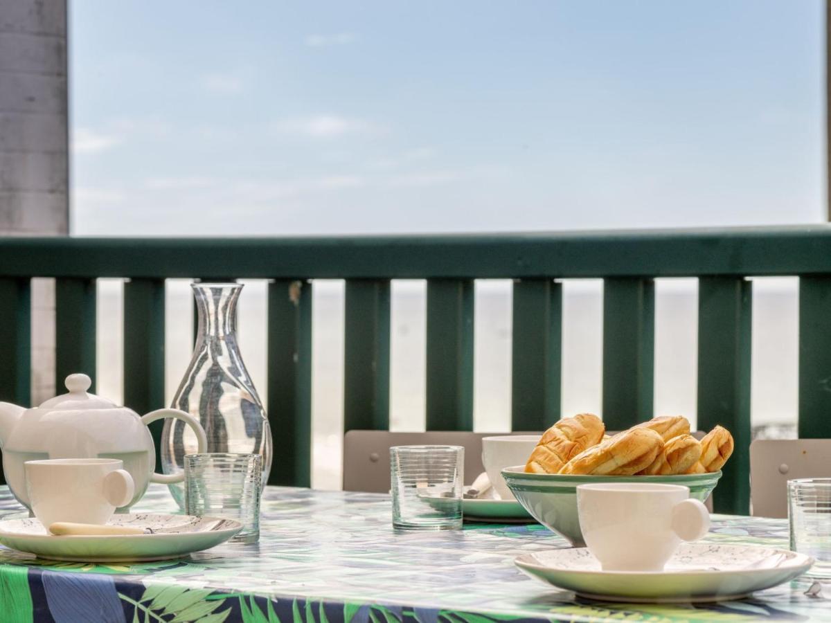 Apartment Les Roches By Interhome ทรูวิลล์-ซูร์-แมร์ ภายนอก รูปภาพ