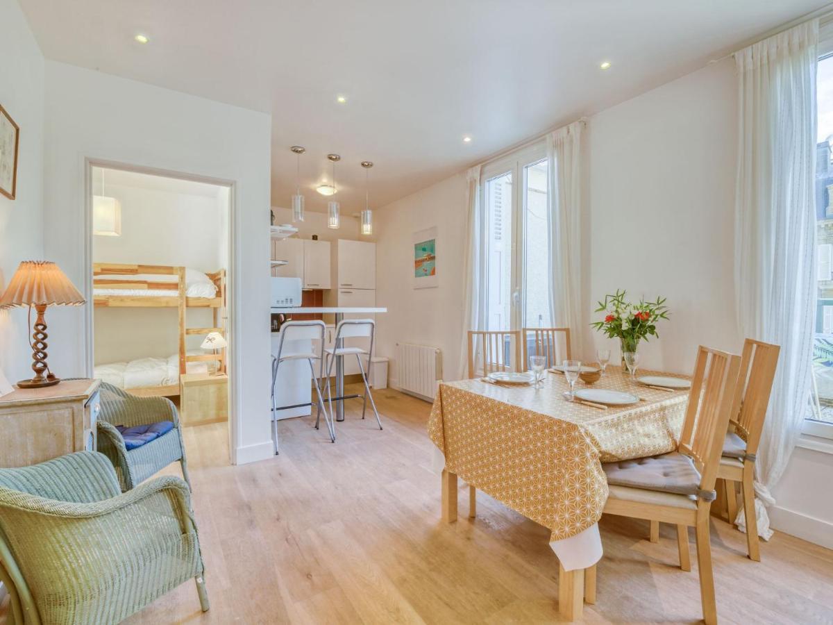 Apartment Les Roches By Interhome ทรูวิลล์-ซูร์-แมร์ ภายนอก รูปภาพ